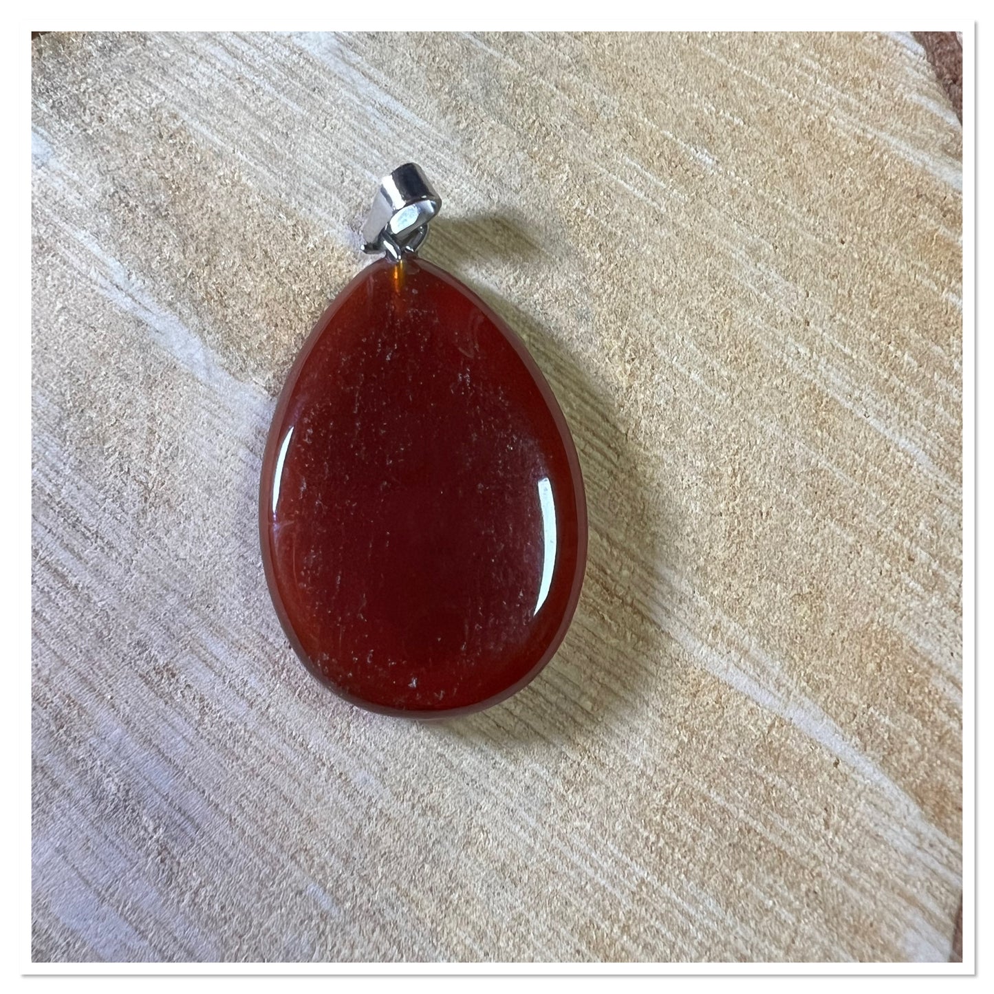 Pendentif Cornaline - Pierre de la confiance et de la positivité