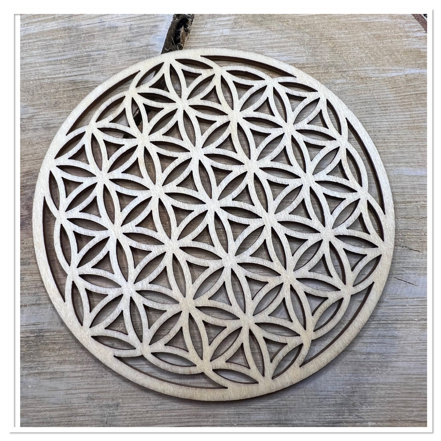 Fleur de vie style « mandala » - rechargement des pierres et porte-bonheur