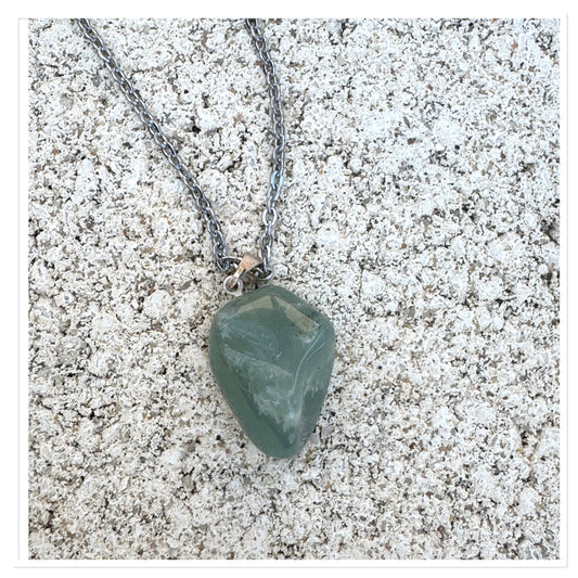 Pendentif pierre roulée aigue-marine - Pierre de la responsabilité & contre le stress